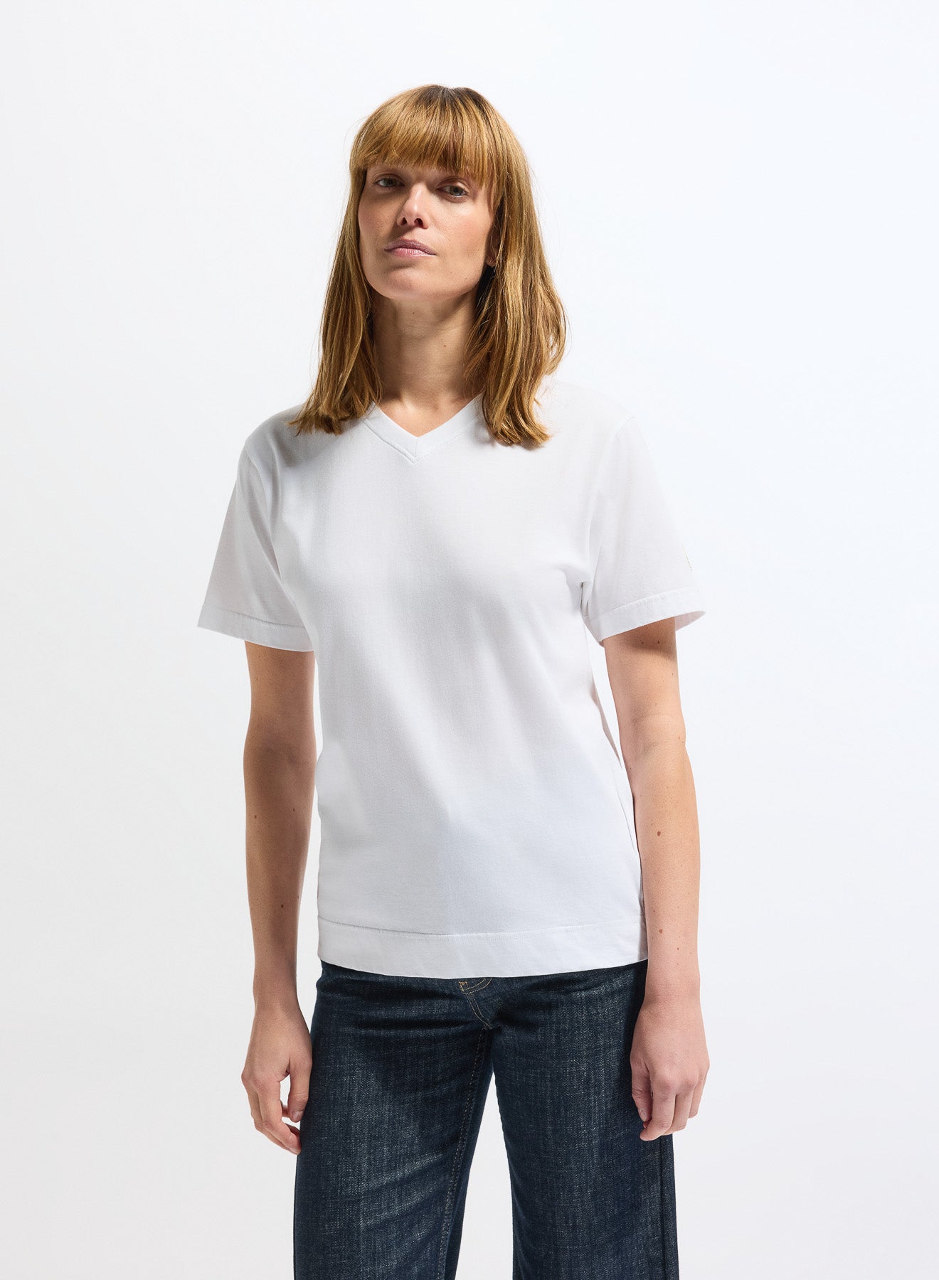 t-shirt-femme-col-v-pyrenex-crocus-en-coton-bio-blanc image 1