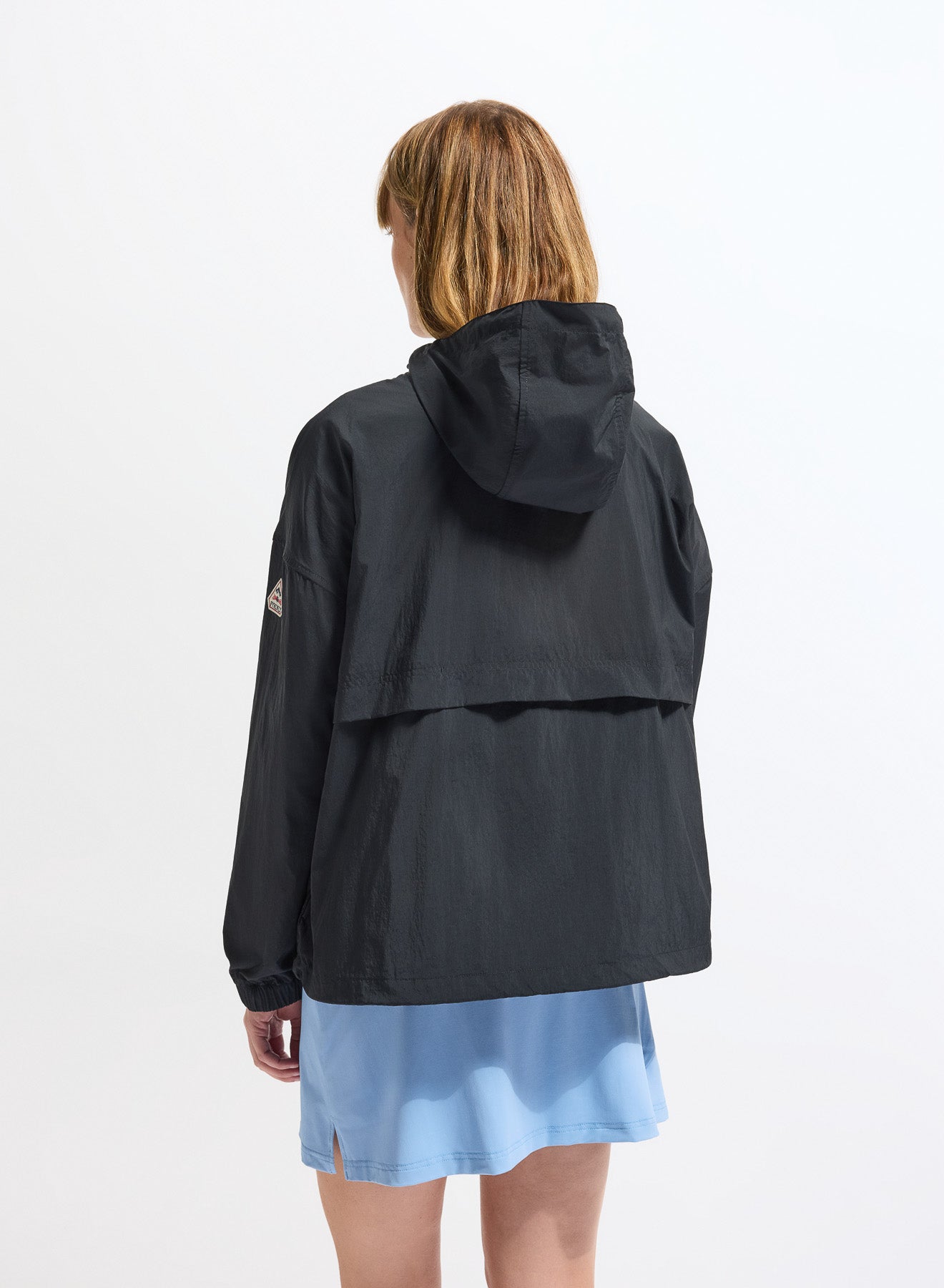 pyrenex-yoko-coupe-vent-court-femme-tissu-recycl-black image 4