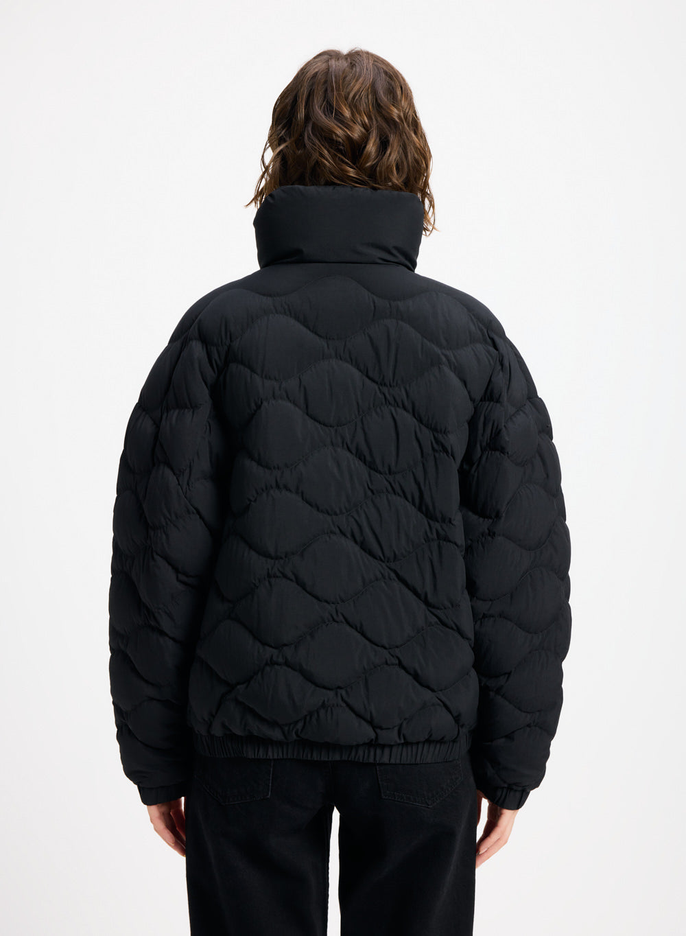 doudoune-courte-bomber-femme-pyrenex-enola-noire image 4