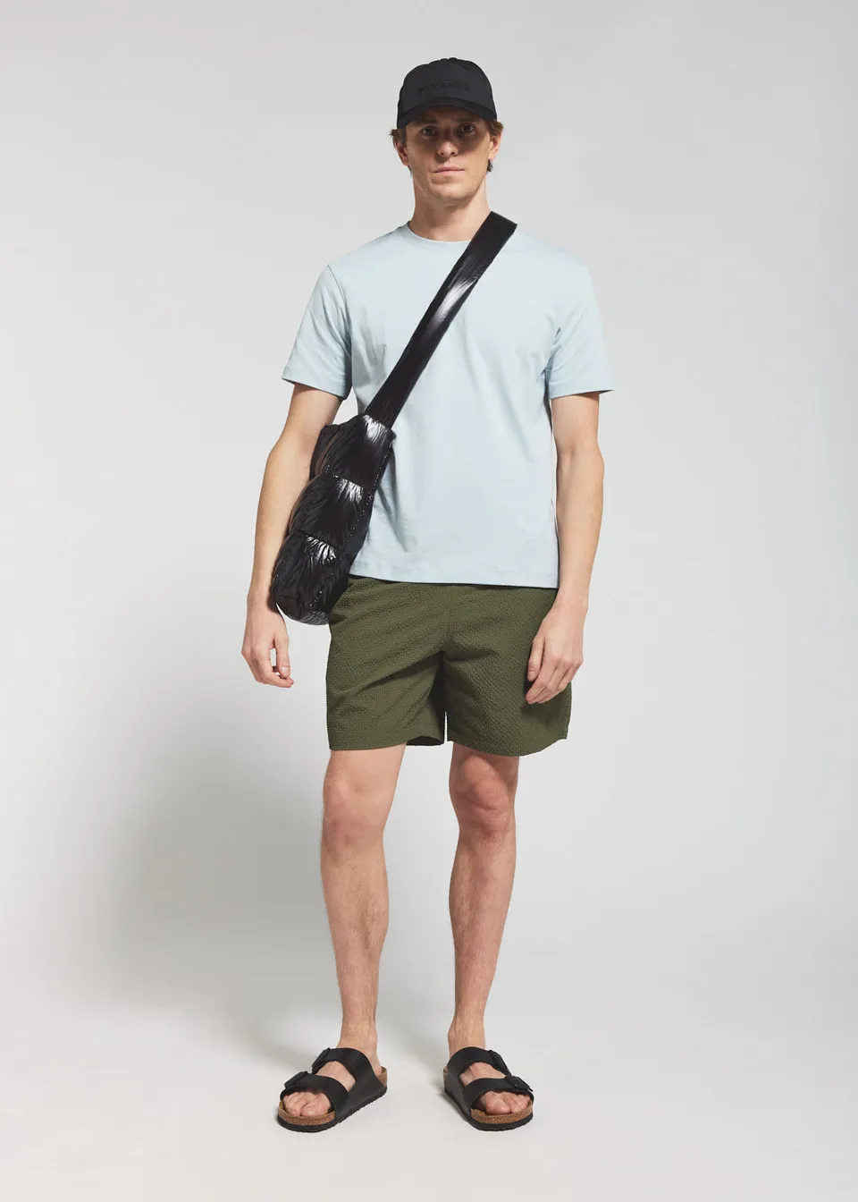 short-homme-pyrenex-horzain-kaki-en-tissu-l-ger-seersucker image 1