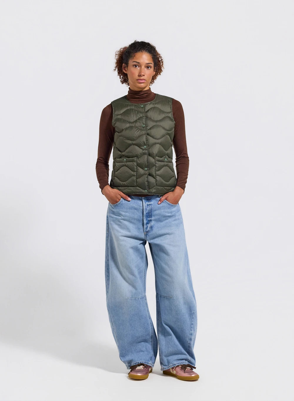 gilet-doudoune-ultra-l-g-re-femme-pyrenex-orite-vest-kaki image 2