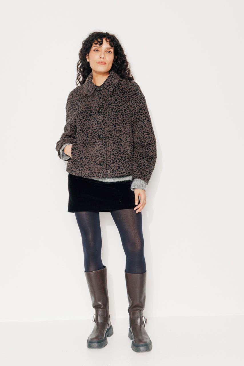 trench-coat-galana-manteau-court-oversize-jacquard-l-opard image 7