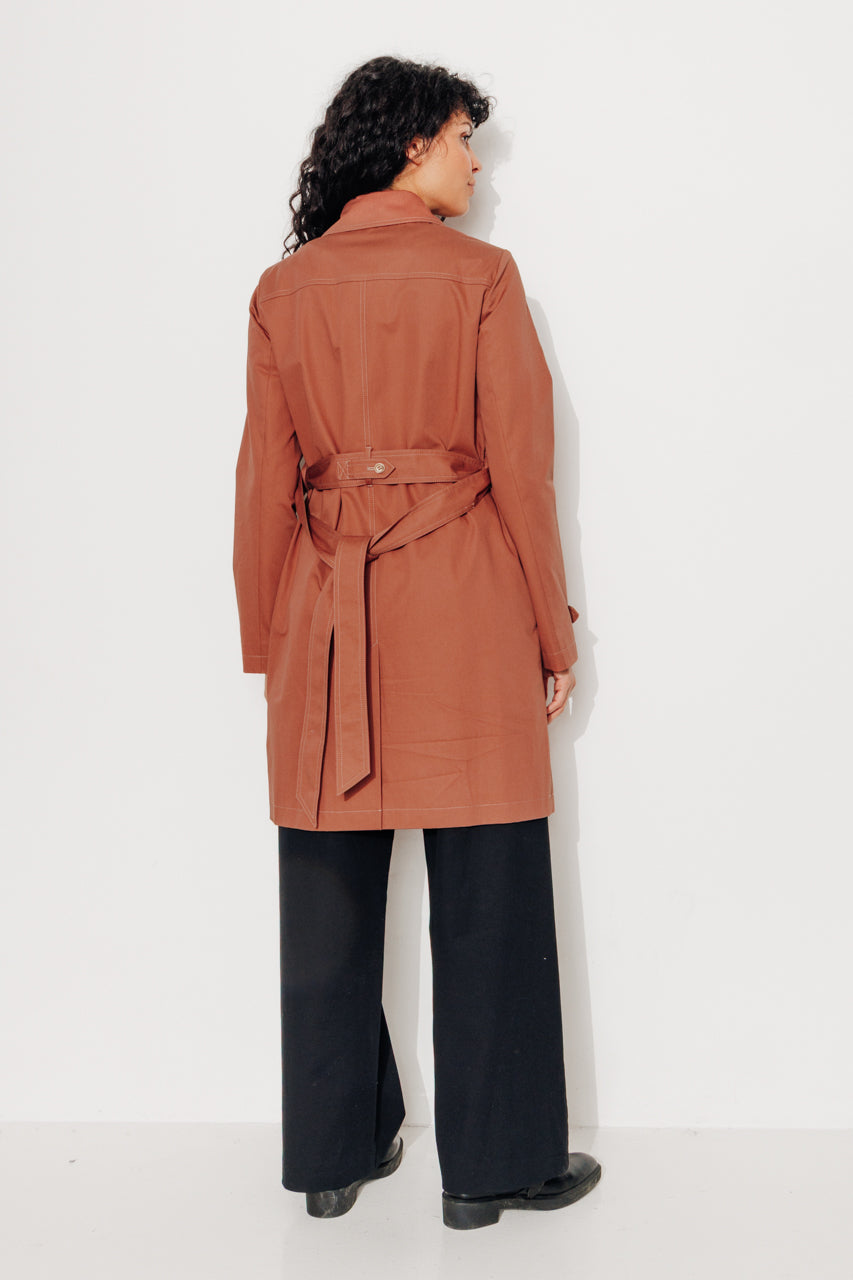 trench-coat-roseau-trench-droit-mi-long-coton-premium-d-perlant-marron image 5