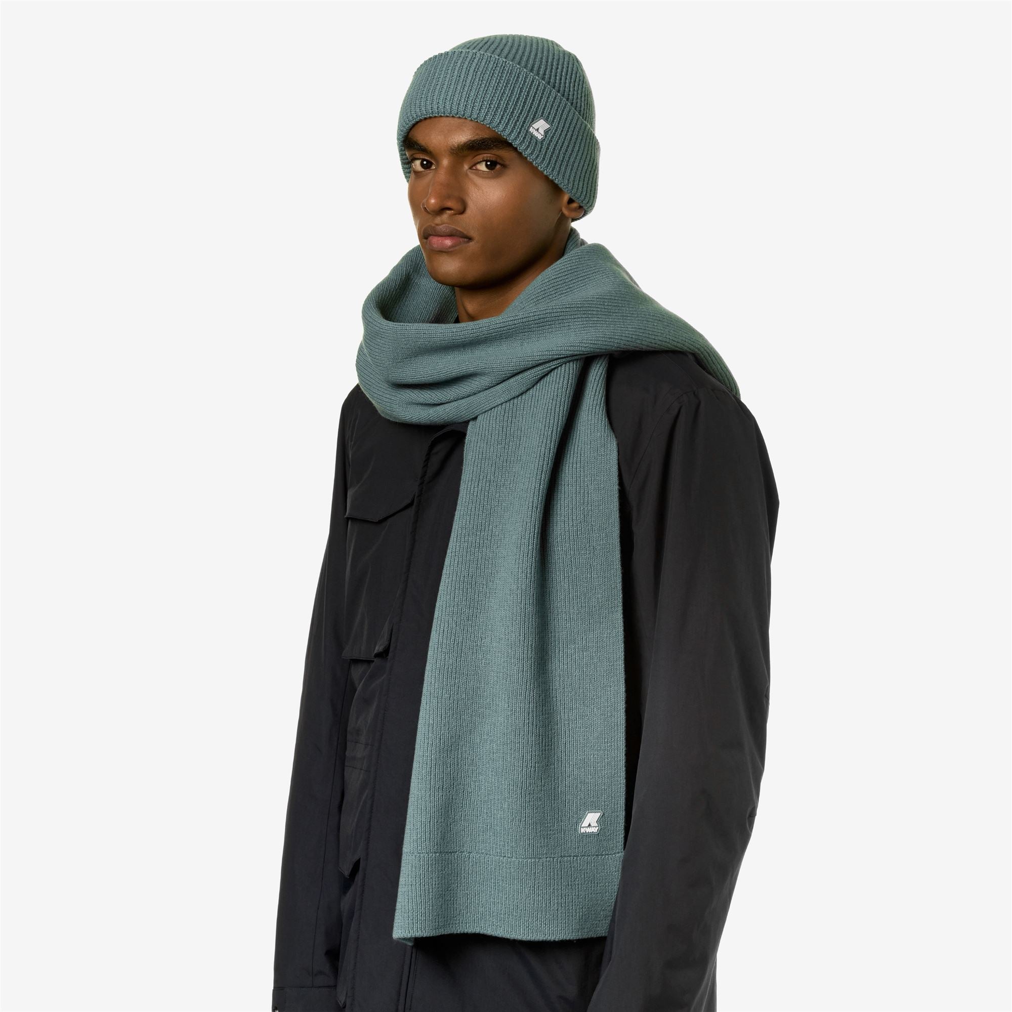 k-way-etienne-cardigan-stitch-wool-charpe-unisexe-green-acquamarina image 1