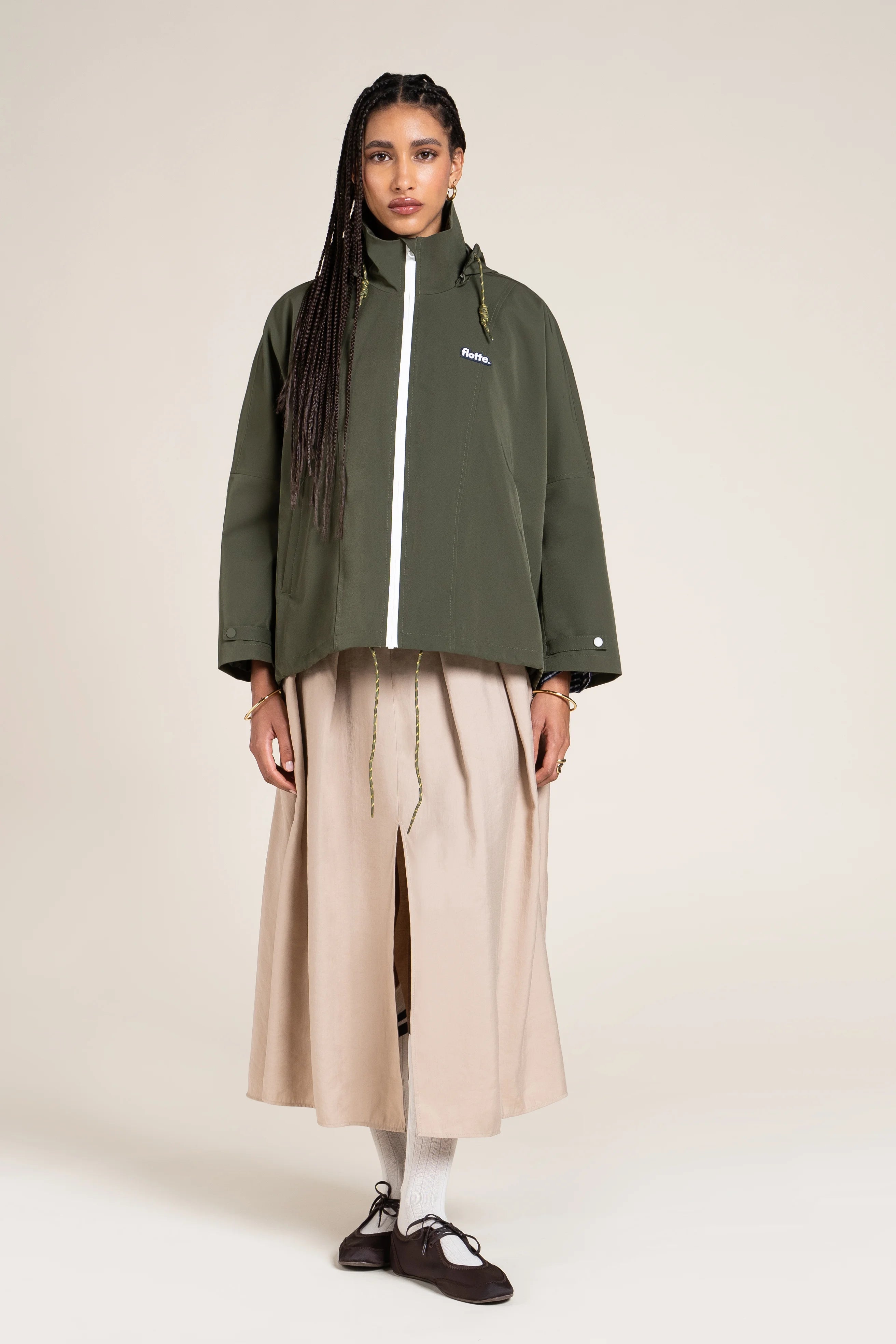 flotte-lourmel-cape-imperm-able-courte-oversize-capuche image 2