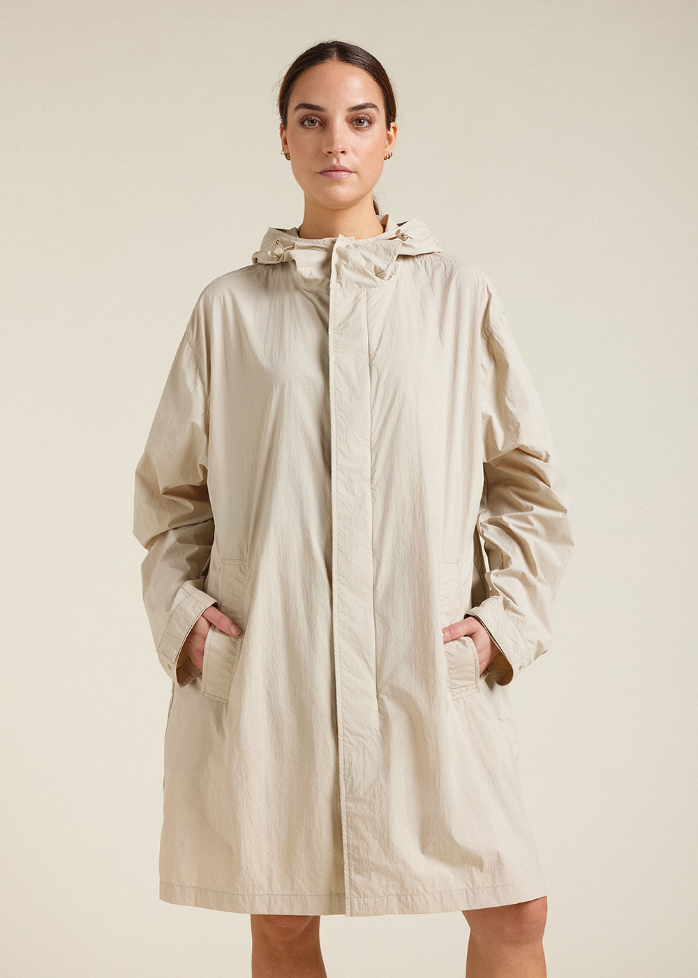 pyrenex-torrent-2-coupe-vent-long-capuche-unisexe-gris image 4