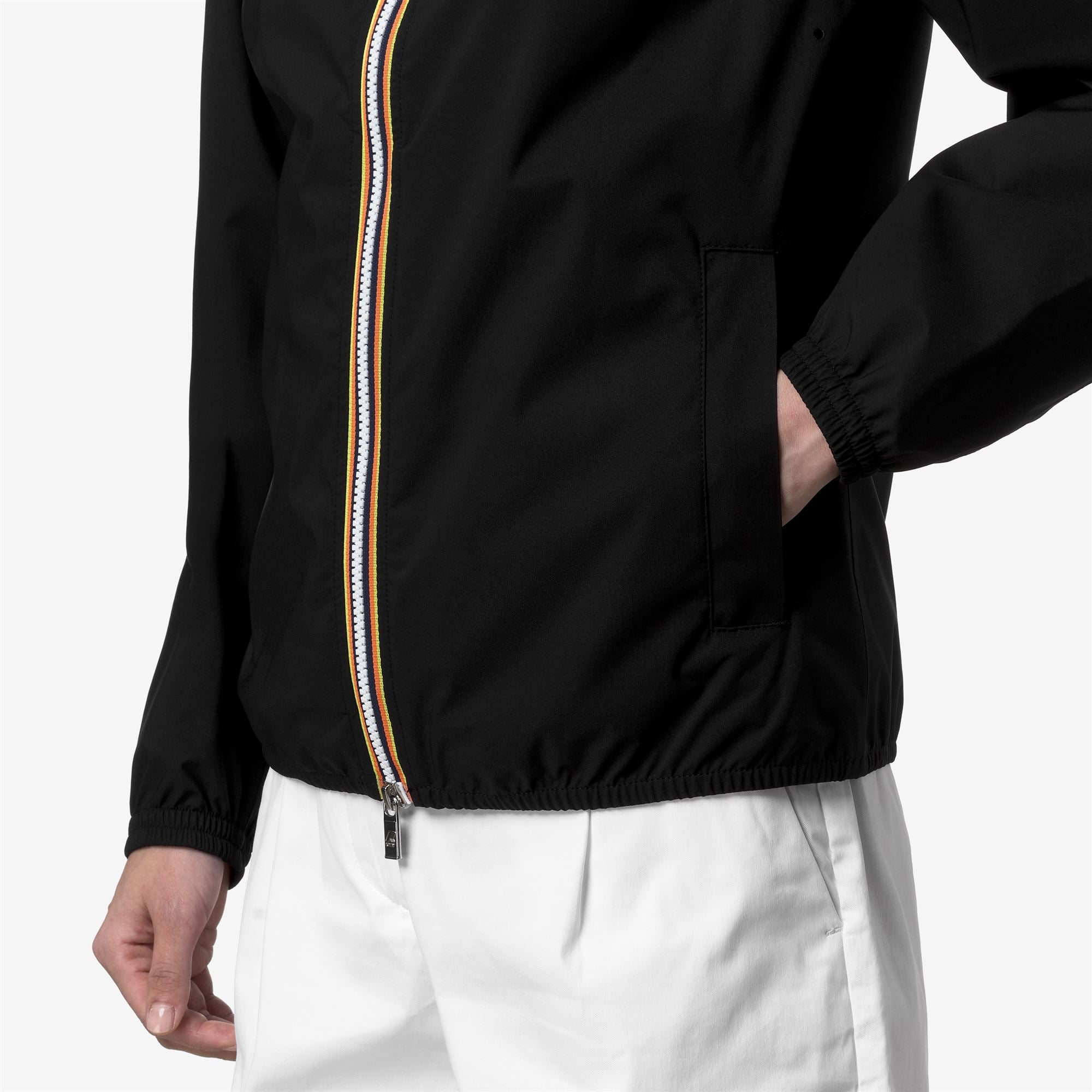 k-way-lil-2-0-stretch-dot-veste-courte-femme-black-pure image 4