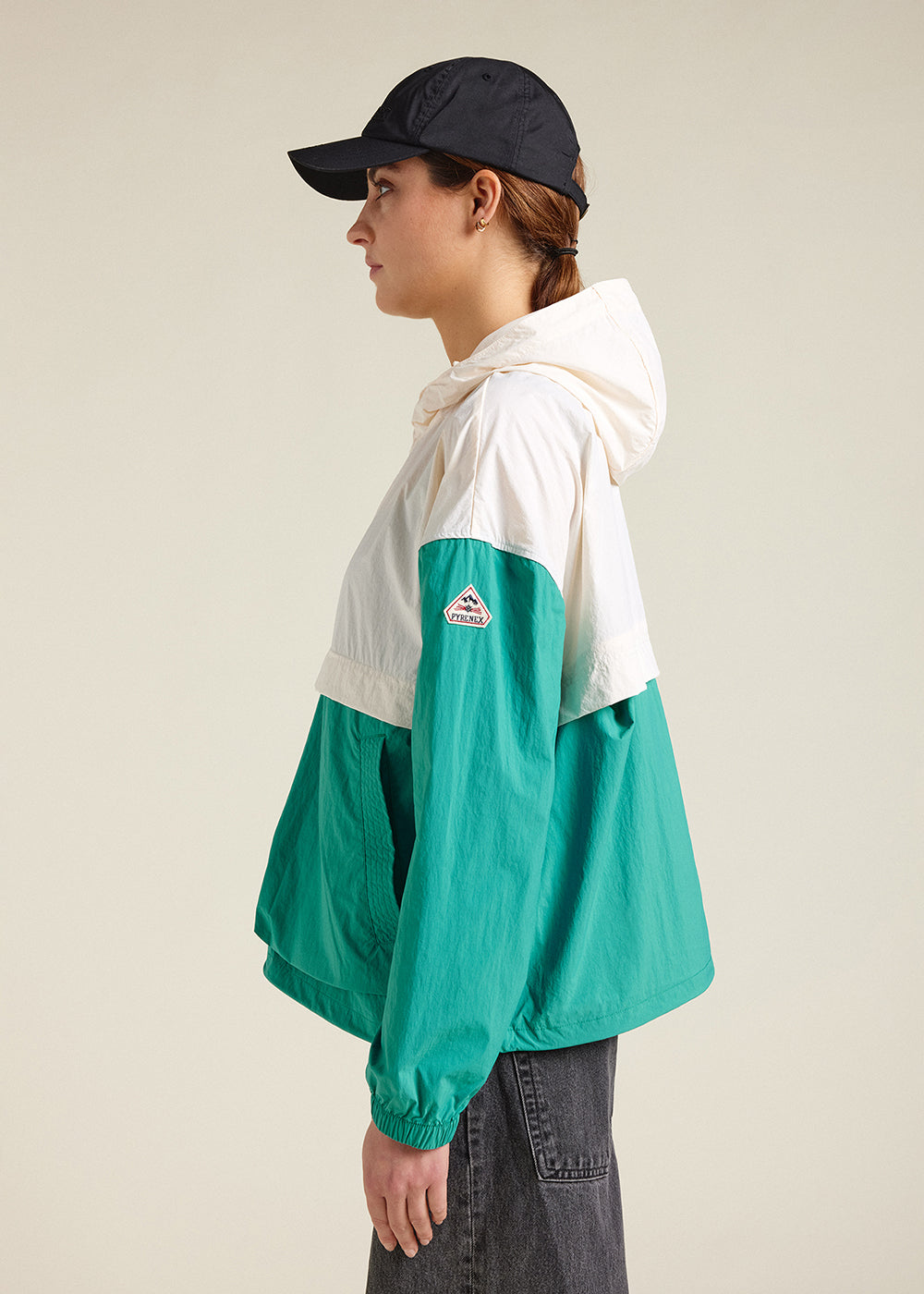 pyrenex-yoko-alhambra-coupe-vent-court-femme-en-tissu-recycl image 4