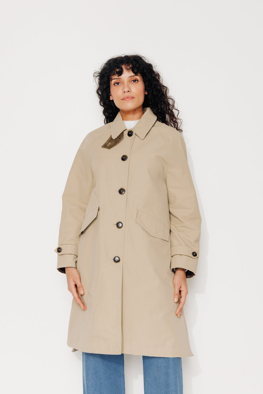 trench-coat-parrotia-imperm-able-mi-long-en-coton-d-perlant-camel image 1