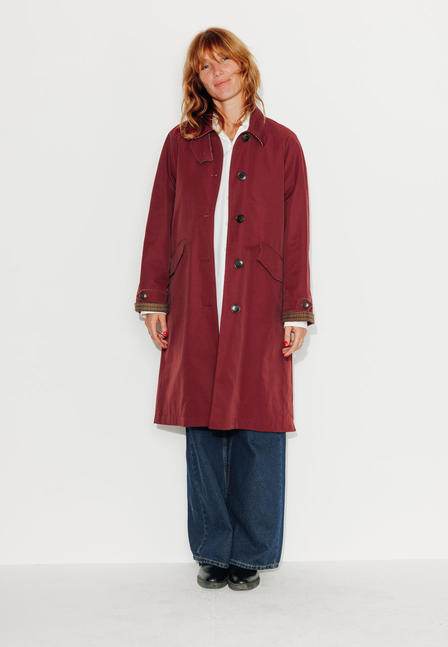trench-coat-parrotia-imperm-able-mi-long-en-coton-d-perlant-bordeaux image 2