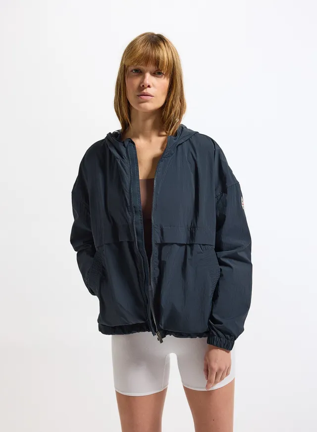 pyrenex-yoko-coupe-vent-court-femme-tissu-recycl-deep-ink image 1