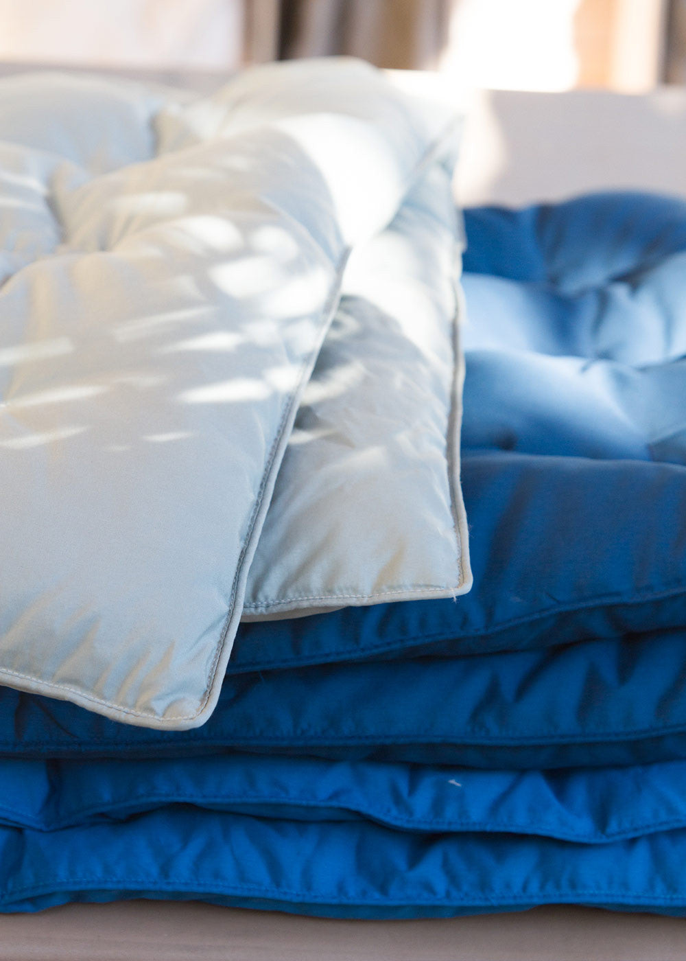 pyrenex-caresse-plaid-duvet-bleu-de-n-mes image 3