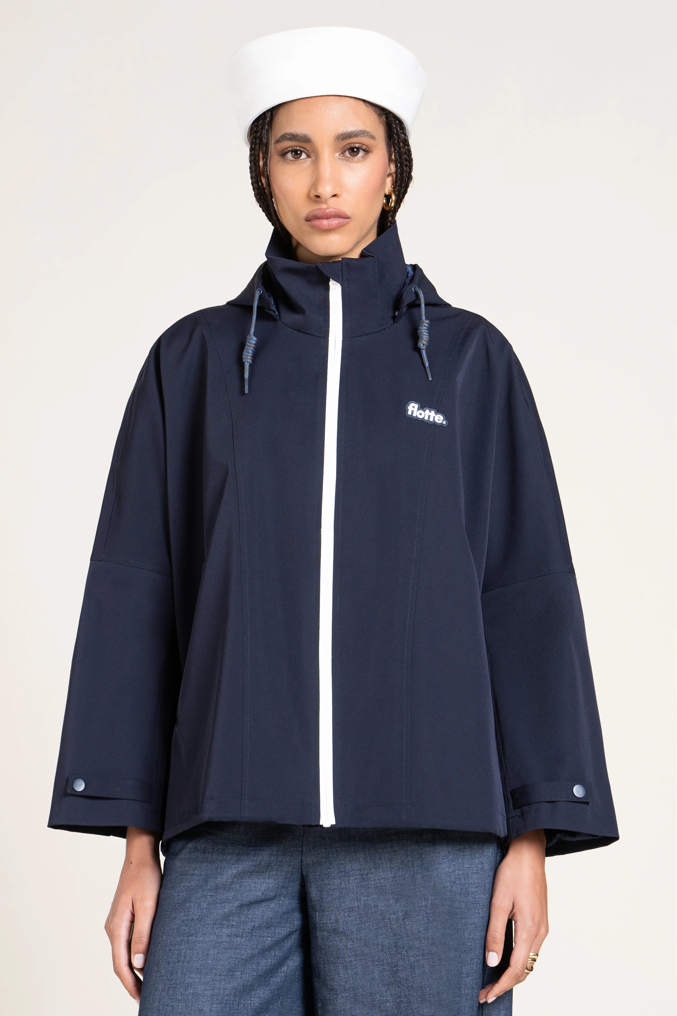 flotte-lourmel-cape-imperm-able-courte-oversize-capuche-2 image 3