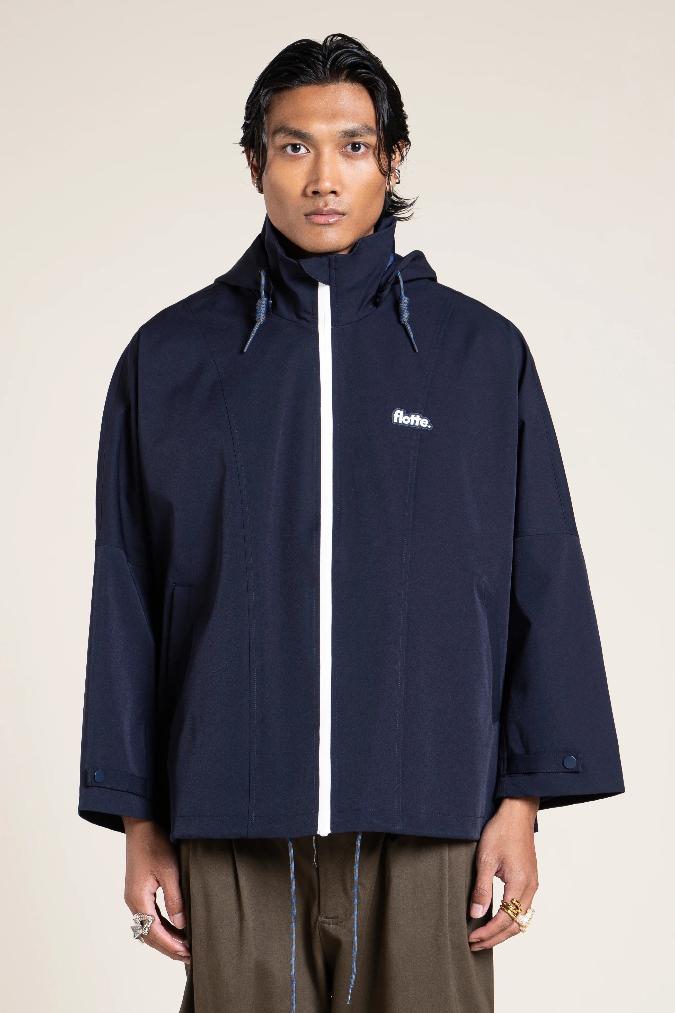 flotte-lourmel-cape-imperm-able-courte-oversize-capuche-4 image 1