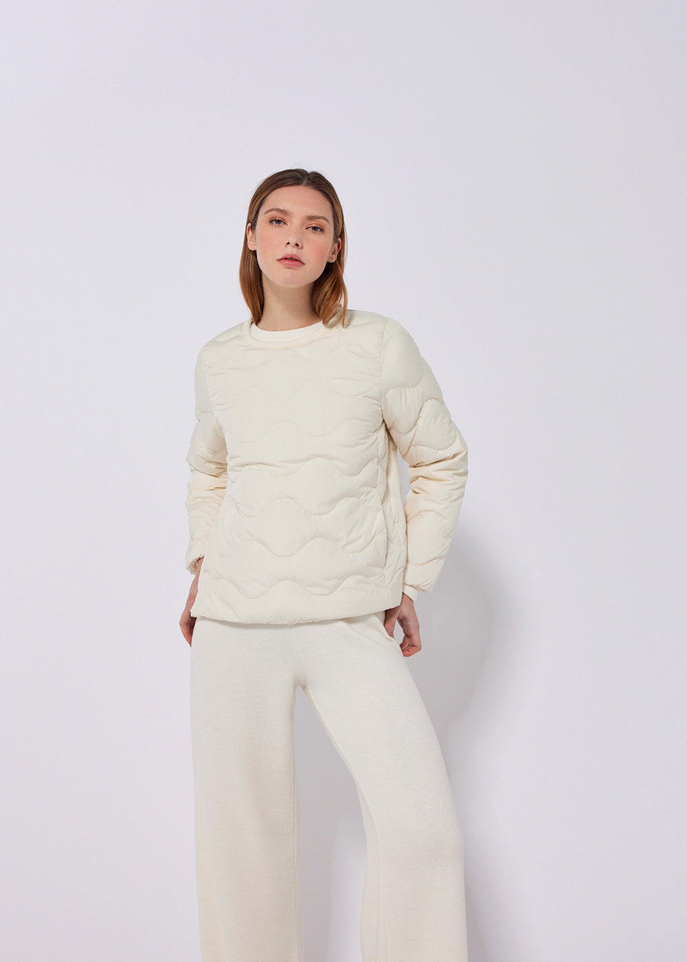 pyrenex-frida-sweat-matelass-femme-milk-duvet-onion-quilt image 1