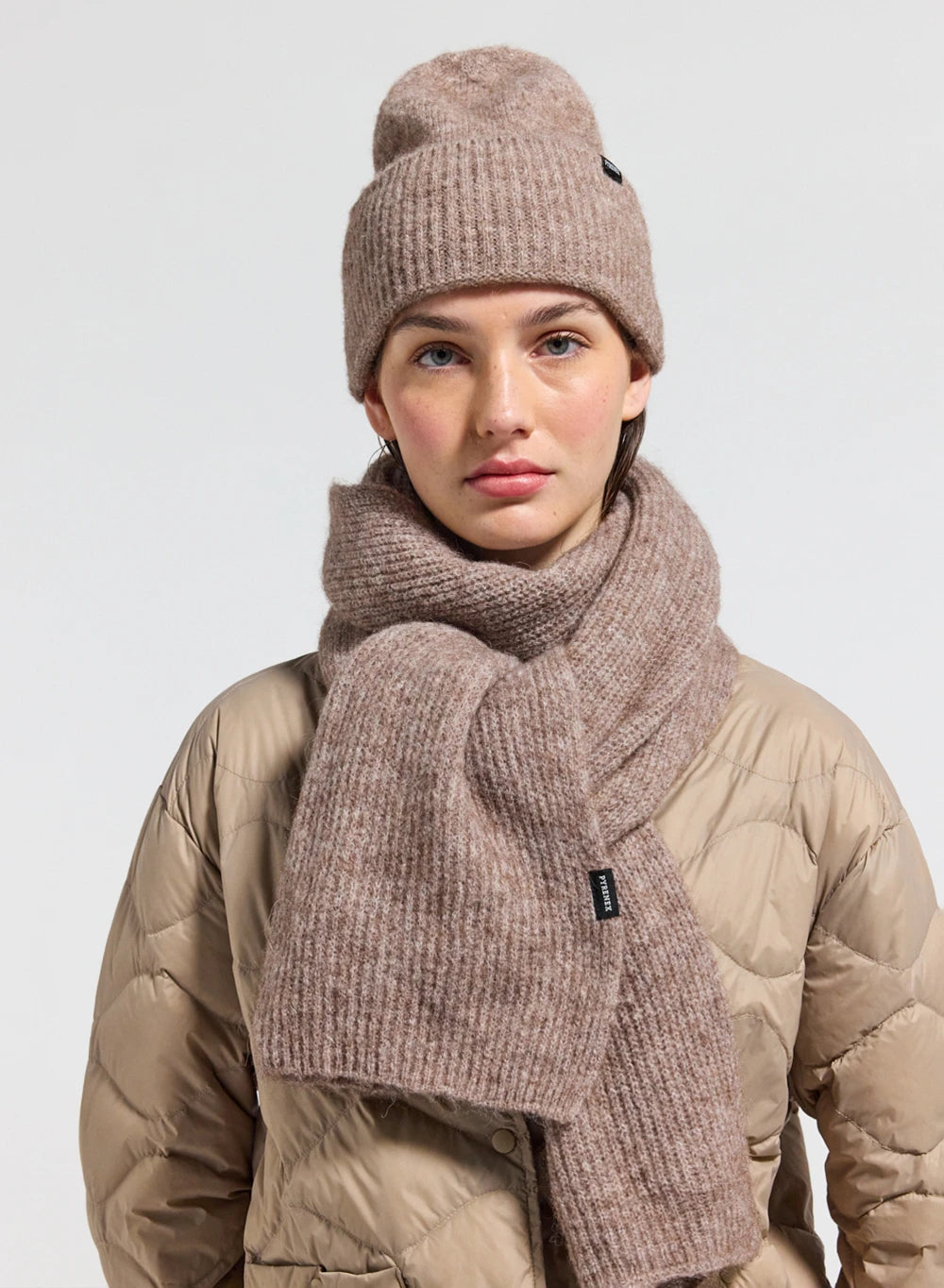 bonnet-pyrenex-soazig-beige-en-laine-et-alpaga image 1