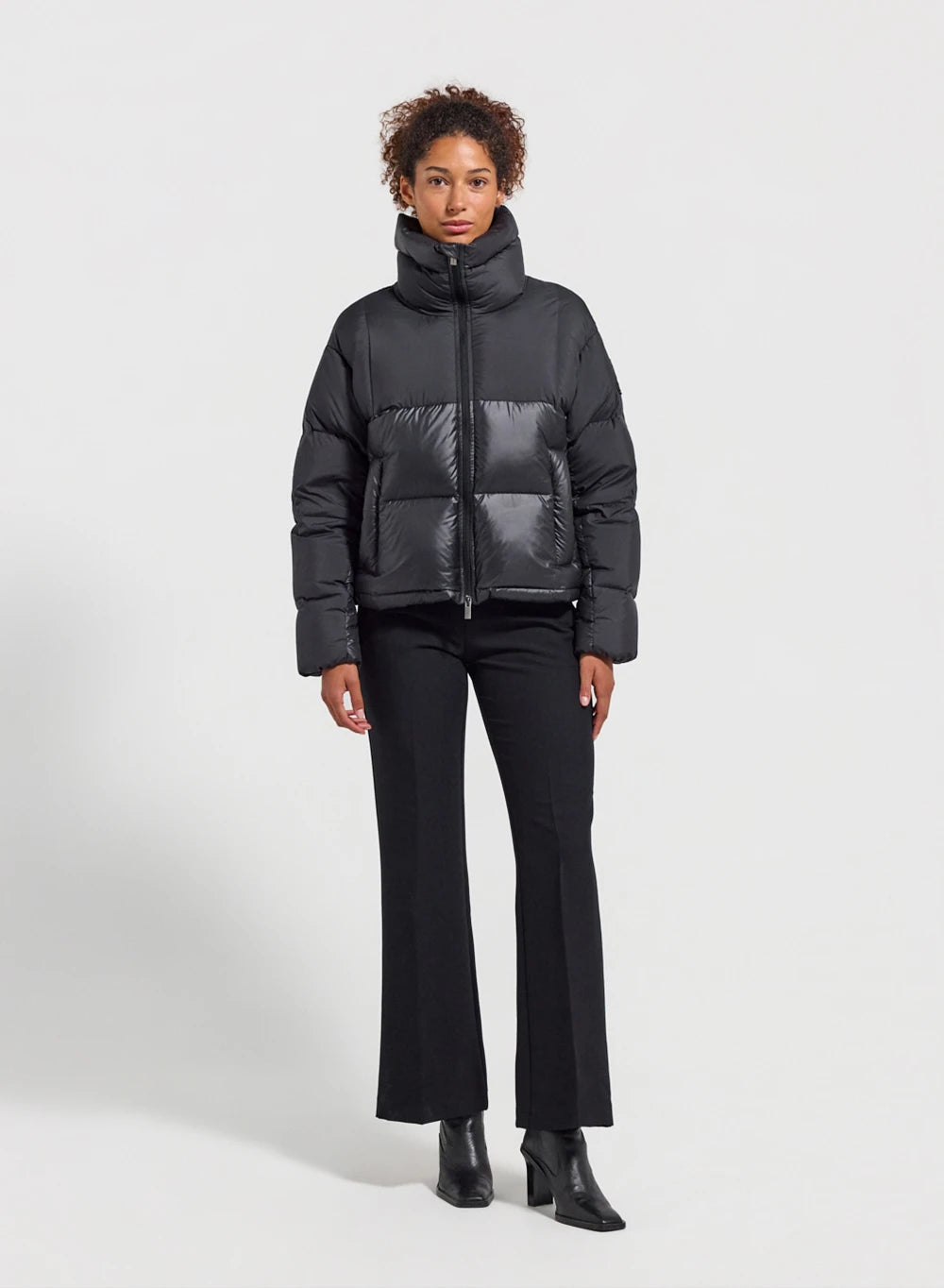 pyrenex-cezy-doudoune-courte-femme-noire-oversize-saint-sever image 2
