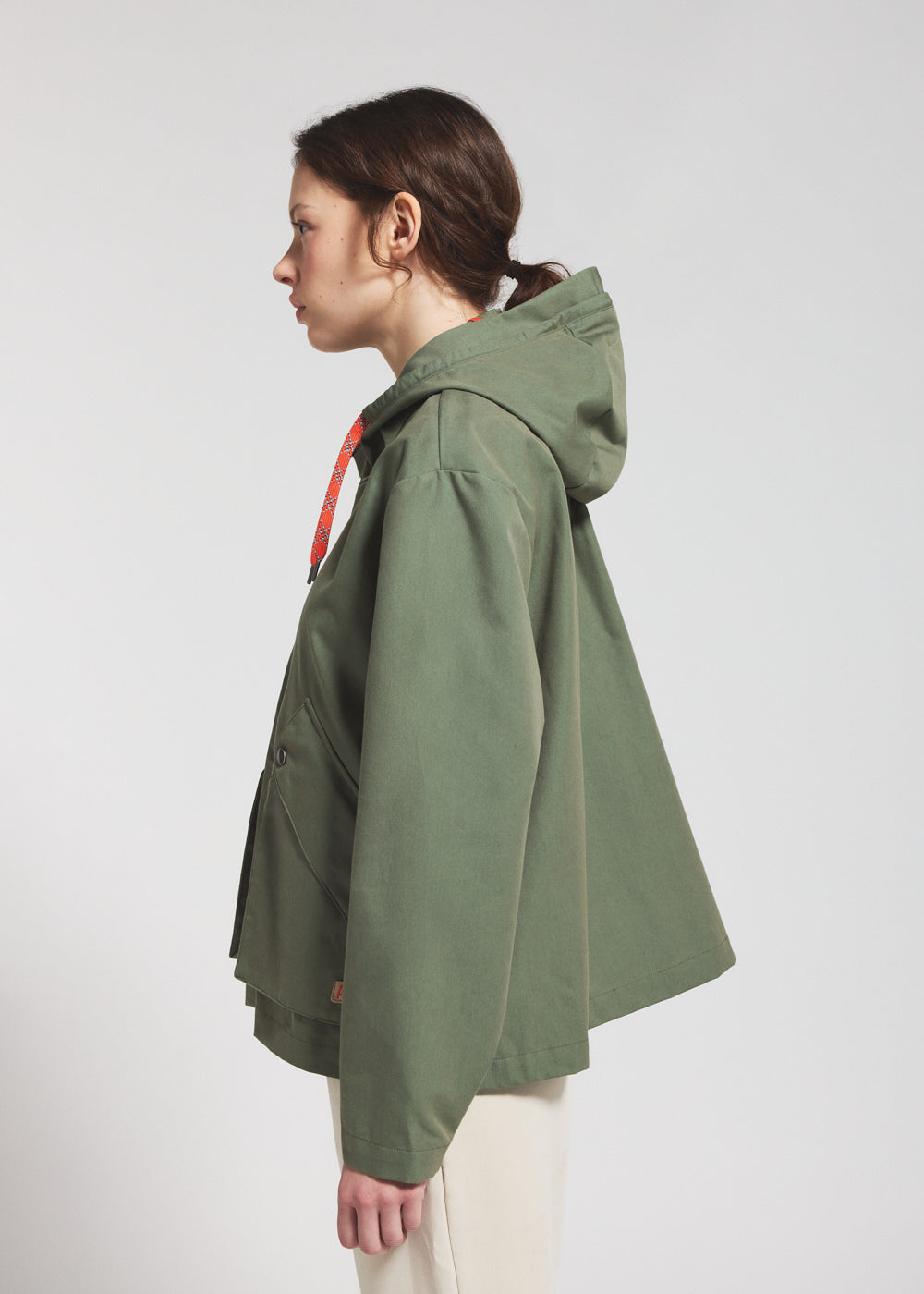 veste-l-g-re-capuche-femme-pyrenex-waterfall-khaki image 3