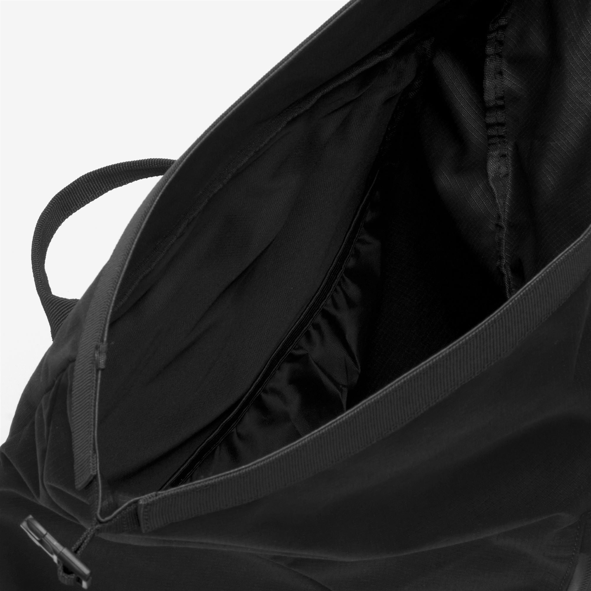 k-way-bievry-sac-dos-unisexe-black-pure-nylon-ripstop image 4