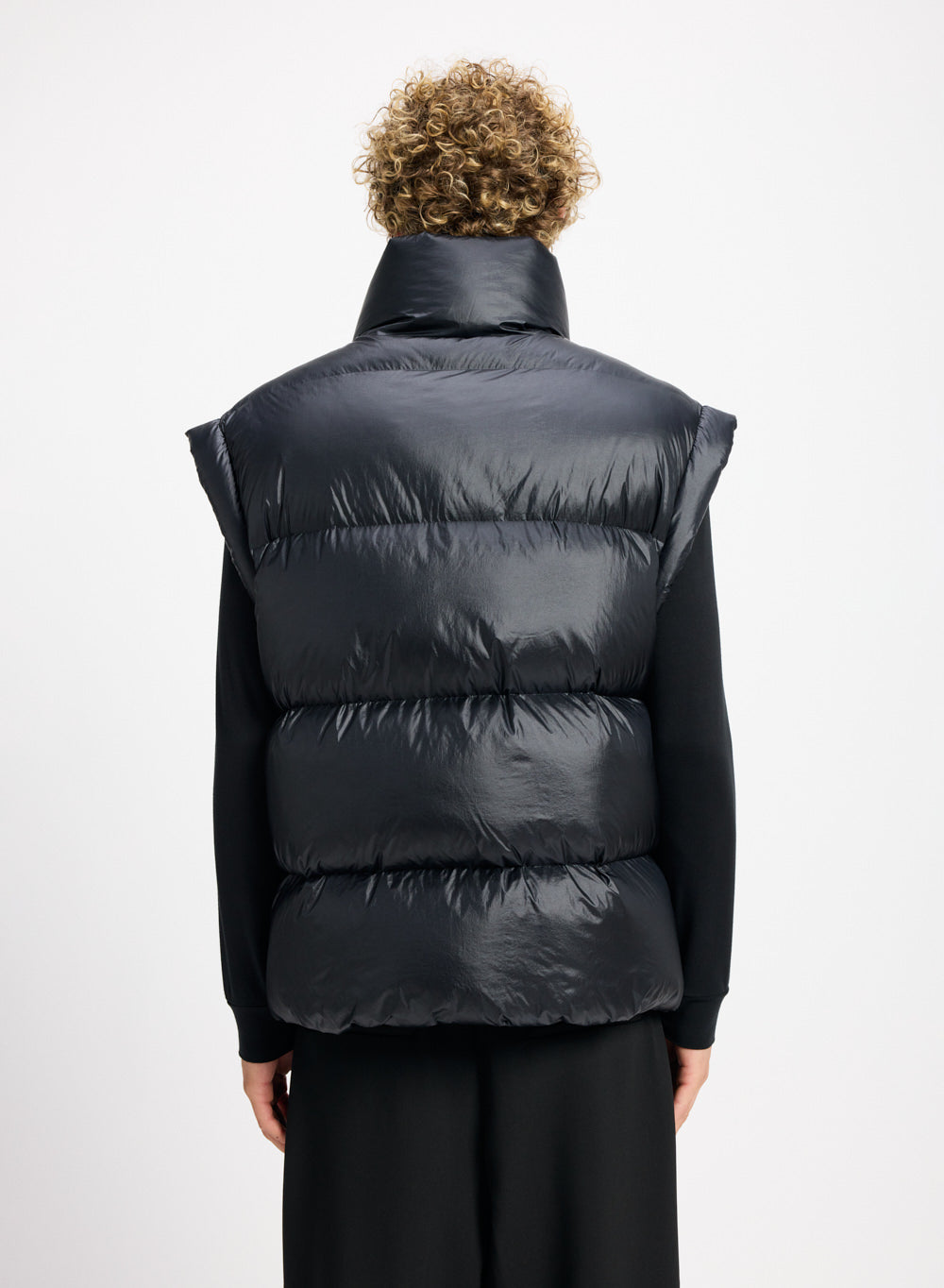 pyrenex-arbatan-doudoune-sans-manches-femme-homme-noire-made-in-france image 8