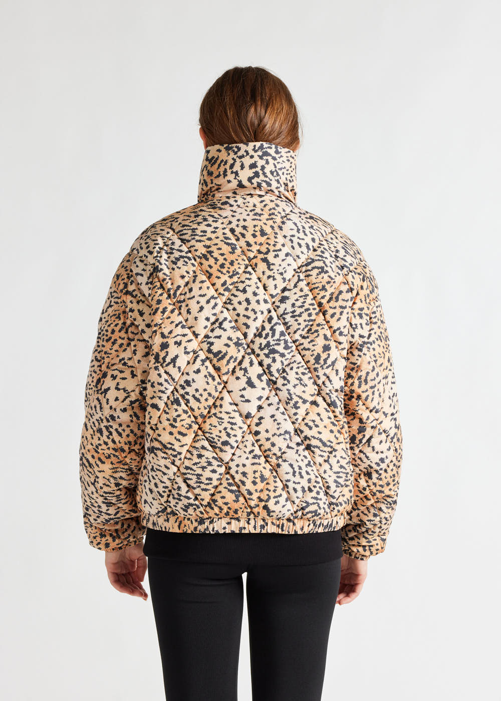 pyrenex-x-roseanna-doudoune-friday-femme-l-opard-wild-print image 5