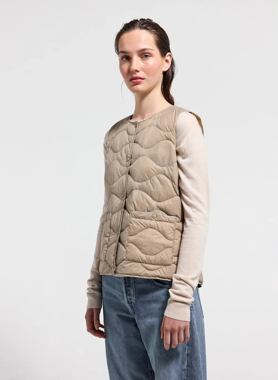 doudoune-sans-manches-femme-pyrenex-orite-vest-beige image 1