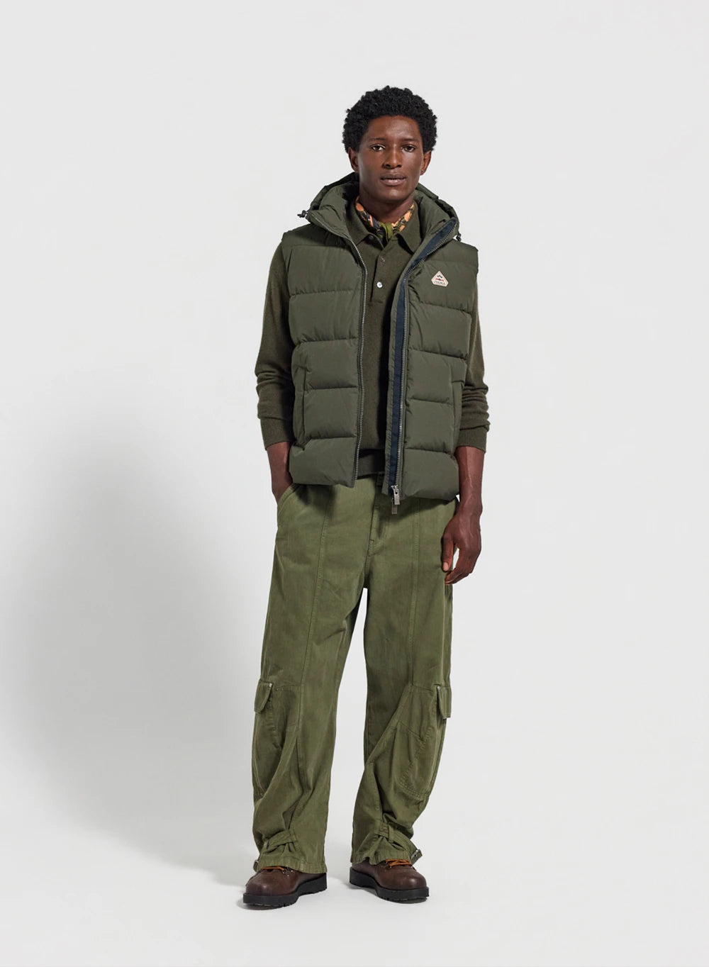 pyrenex-spoutnic-gilet-sans-manche-kaki-fonc-capuche-amovible image 2