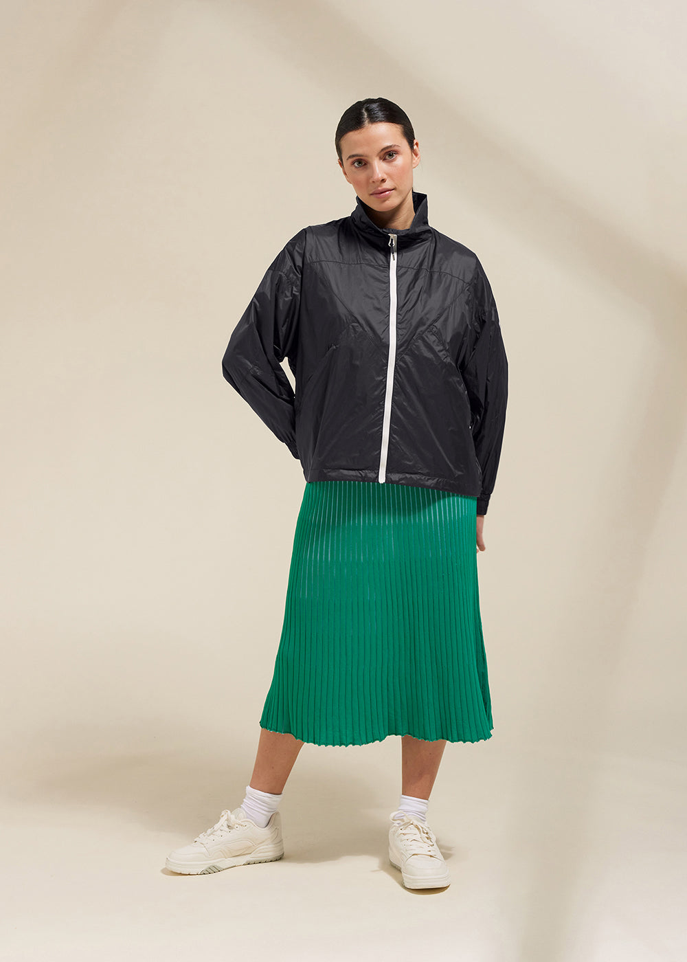 pyrenex-erine-coupe-vent-femme-loose-black image 1