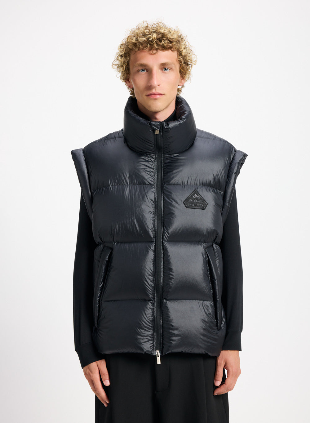 pyrenex-arbatan-doudoune-sans-manches-femme-homme-noire-made-in-france image 2