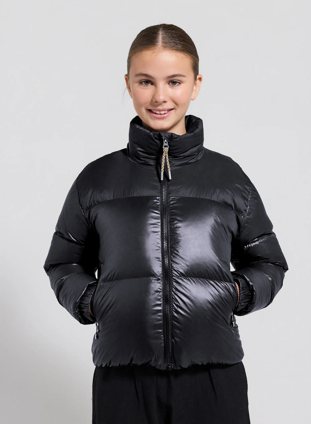pyrenex-goldin-doudoune-brillante-fille-noire-crop image 1