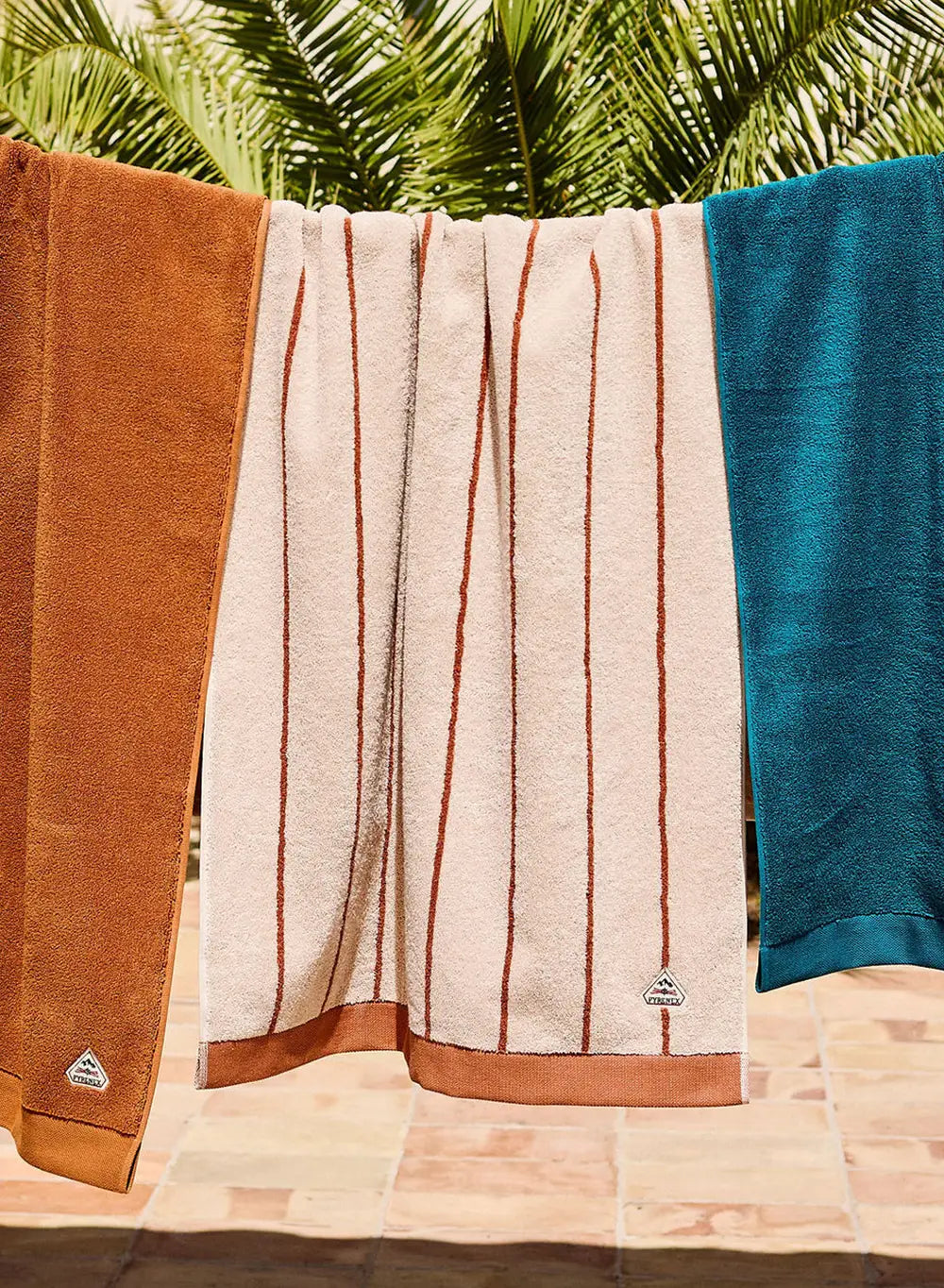 pyrenex-yumi-maxi-drap-de-bain-ray-blanc-et-terracotta image 2