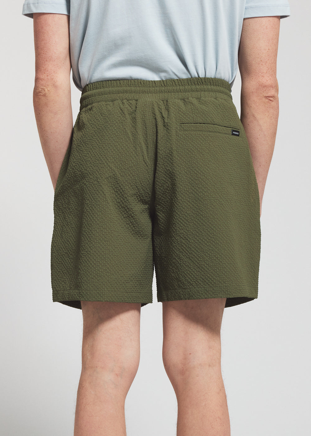 short-homme-pyrenex-horzain-kaki-en-tissu-l-ger-seersucker image 7