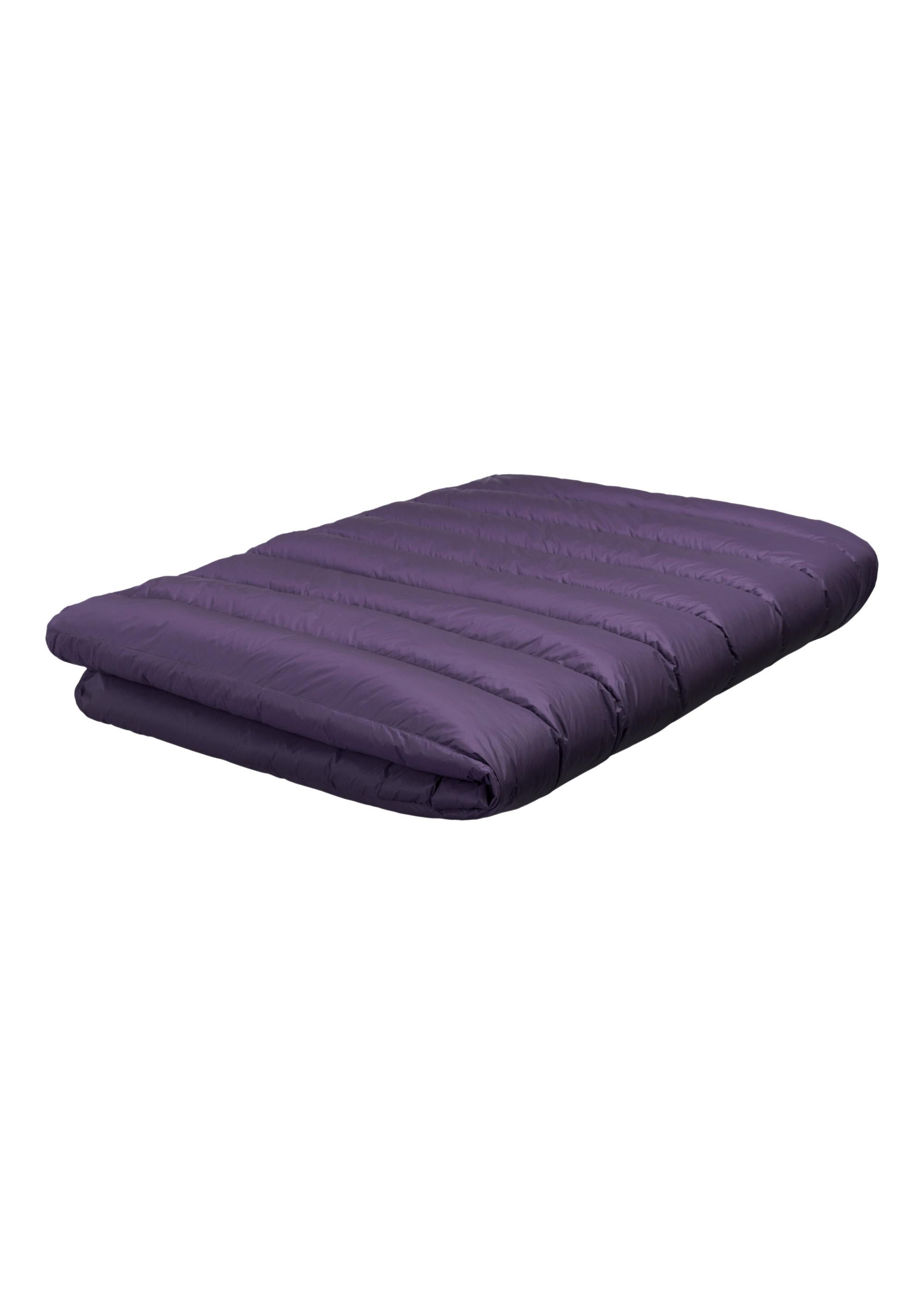 pyrenex-monaco-plaid-en-duvet-raisin image 1