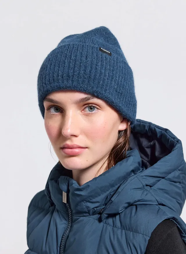 pyrenex-soazig-bonnet-en-laine-bleu-p-trole image 1