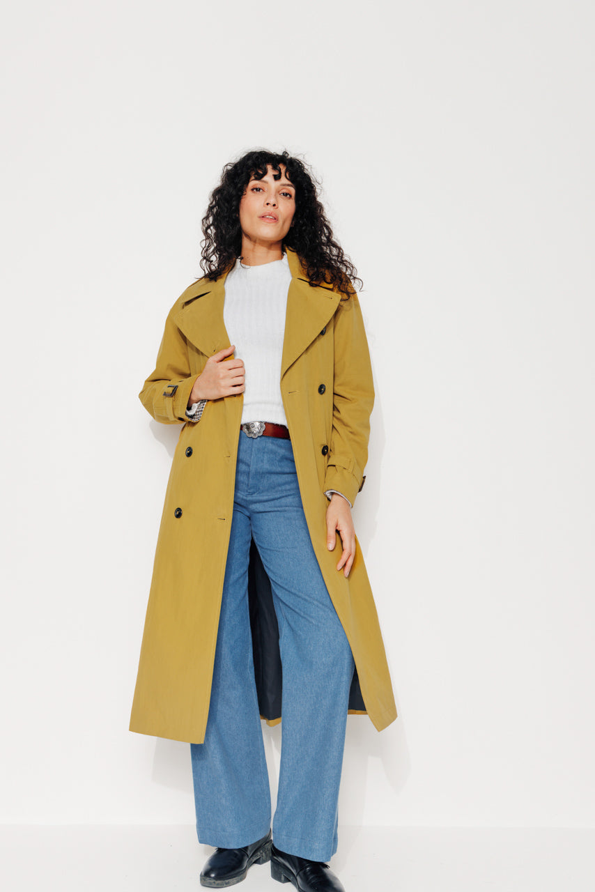 trench-coat-amandier-trench-long-ceintur-coton-d-perlant-moutarde image 3
