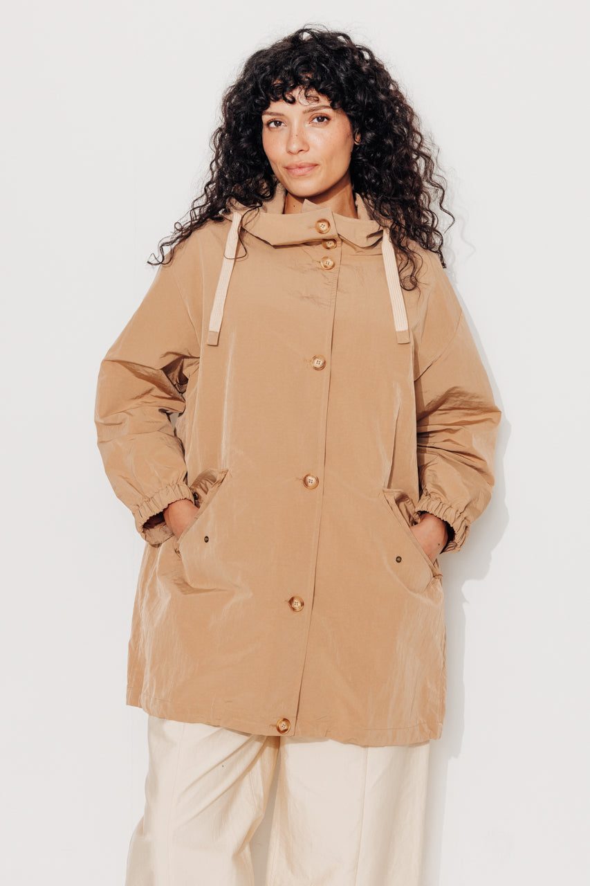 trench-coat-cornus-parka-d-perlante-capuche-camel-mi-longue image 1