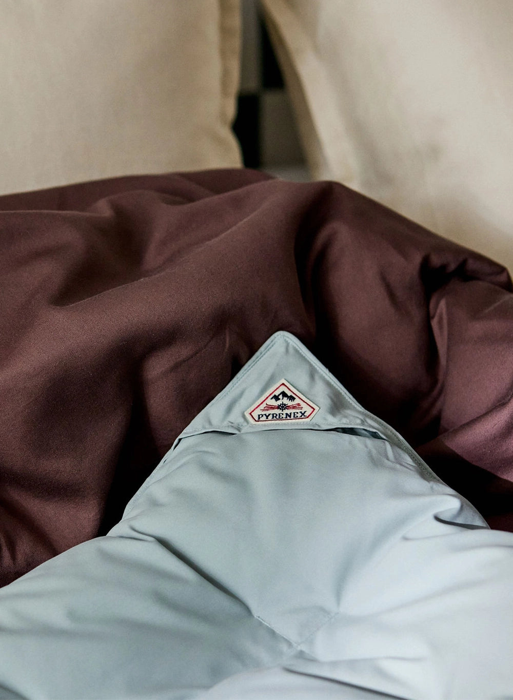 pyrenex-caresse-plaid-duvet-vert-de-gris image 4