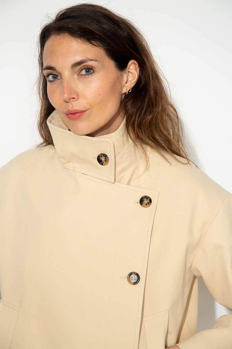 trench-coat-sofar-manteau-court-oversize-100-coton-beige image 4