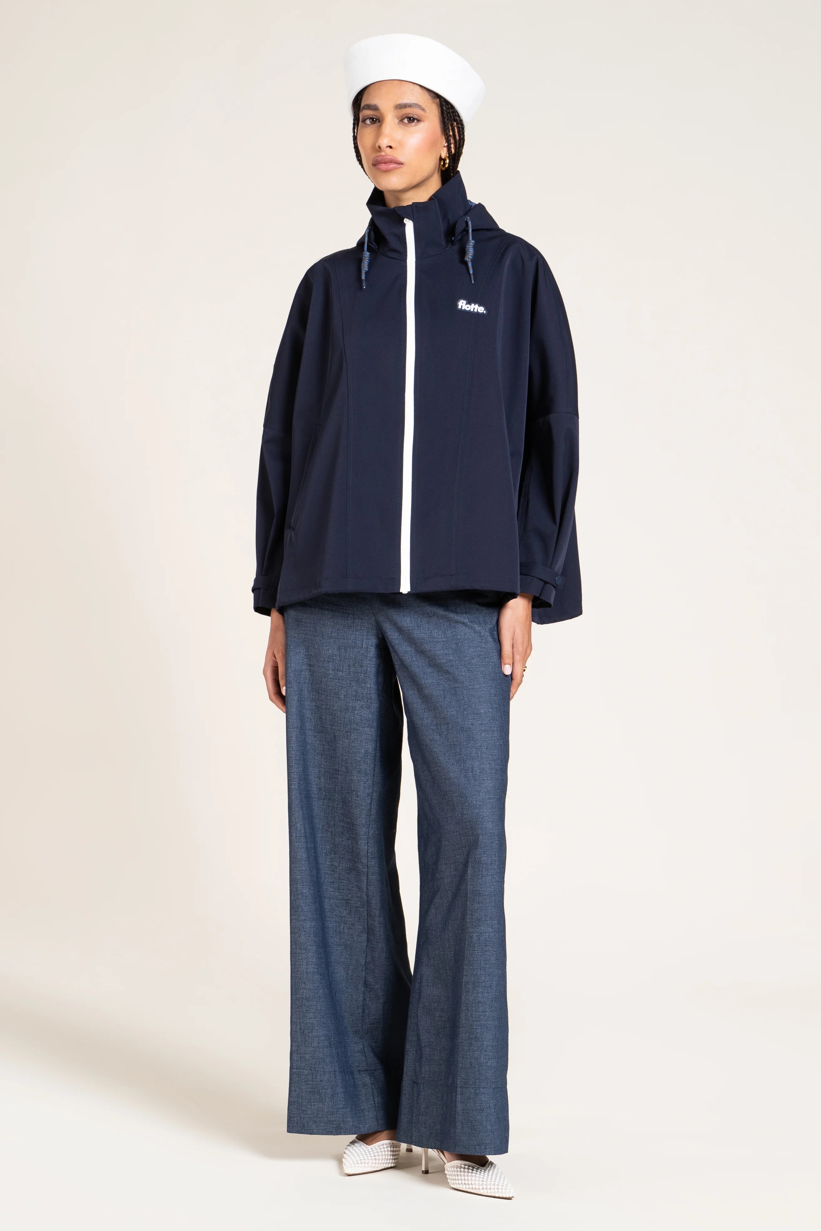 flotte-lourmel-cape-imperm-able-courte-oversize-capuche-2 image 4