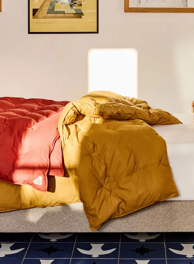 pyrenex-caresse-plaid-ocre-duvet-canard-pyr-n-es image 1