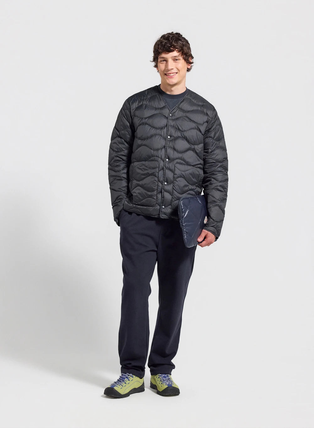 doudoune-extra-l-g-re-homme-pyrenex-handy-noire image 2