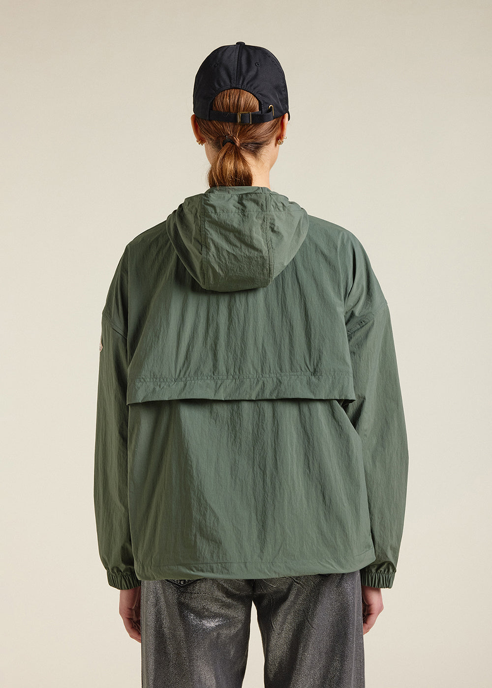 pyrenex-yoko-coupe-vent-court-femme-jungle image 4