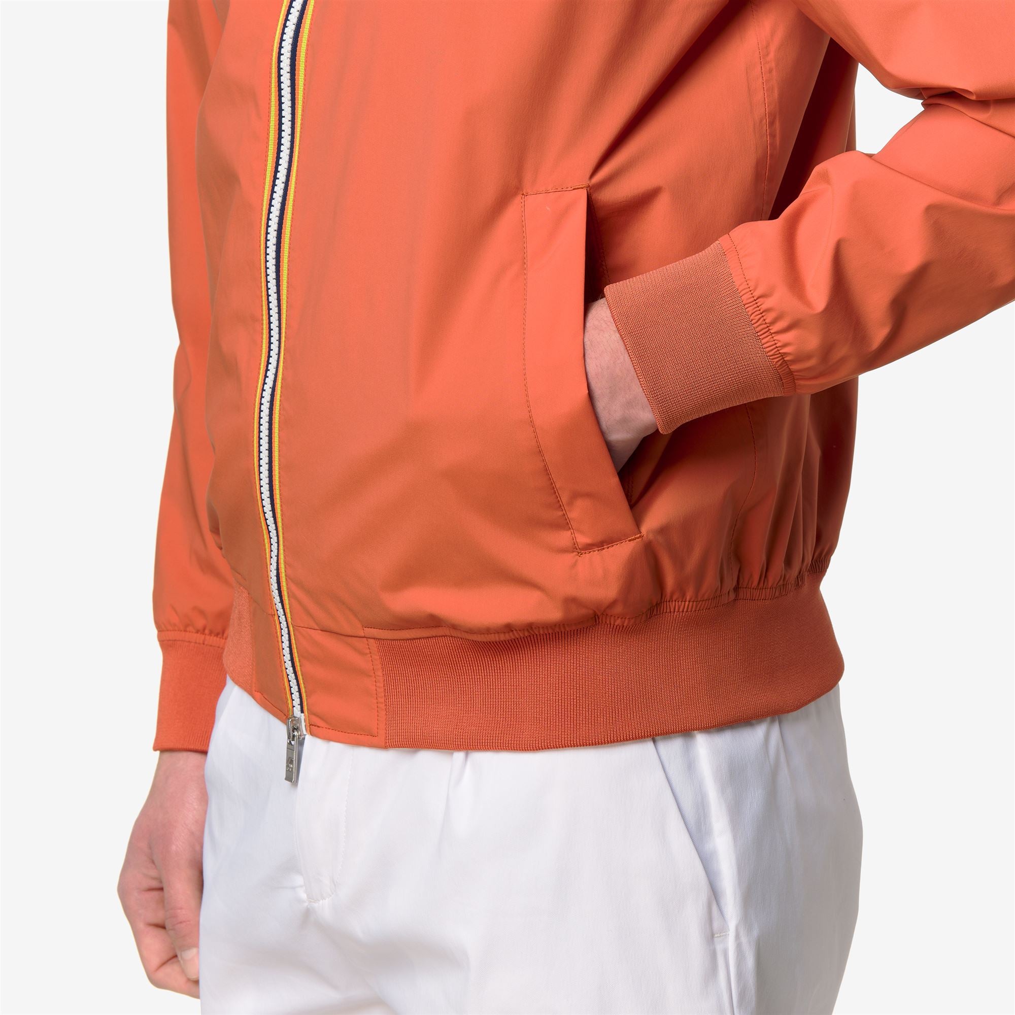 k-way-amaury-stretch-nylon-jersey-veste-courte-homme-orange-brownish image 4