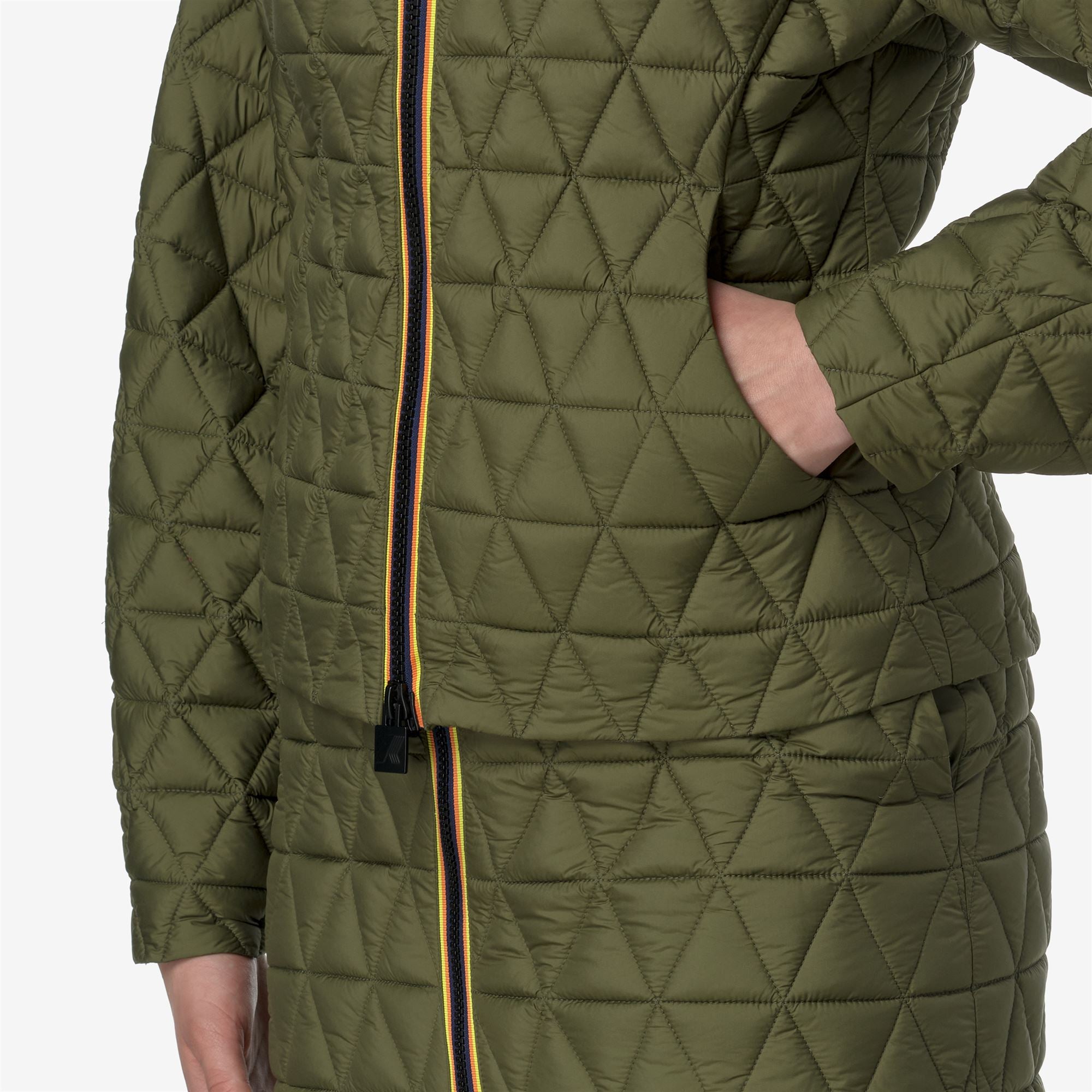 k-way-lilin-tech-thermo-light-veste-courte-femme-green-winter image 4