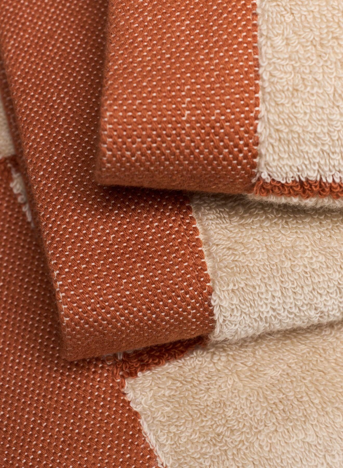 pyrenex-yumi-maxi-drap-de-bain-ray-blanc-et-terracotta image 3