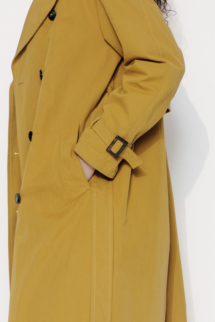 trench-coat-amandier-trench-long-ceintur-coton-d-perlant-moutarde image 7