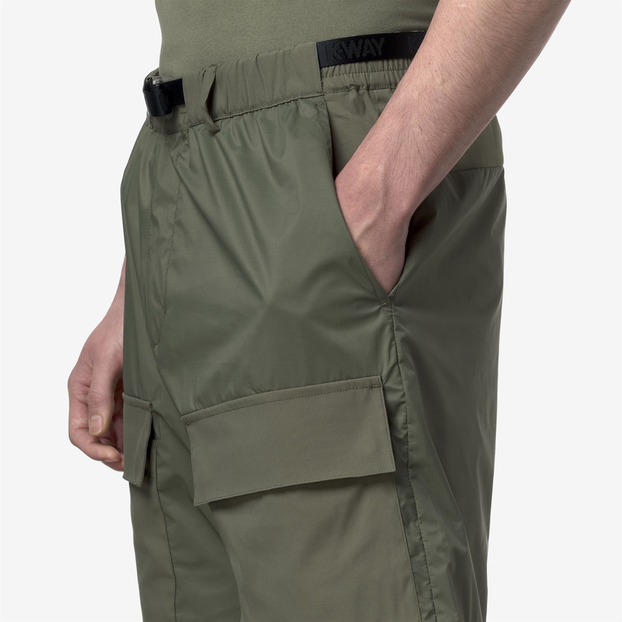 k-way-breger-short-de-sport-homme-green-lichen image 4