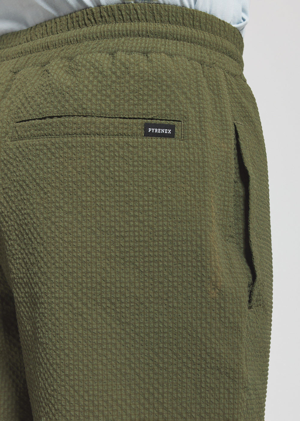 short-homme-pyrenex-horzain-kaki-en-tissu-l-ger-seersucker image 3