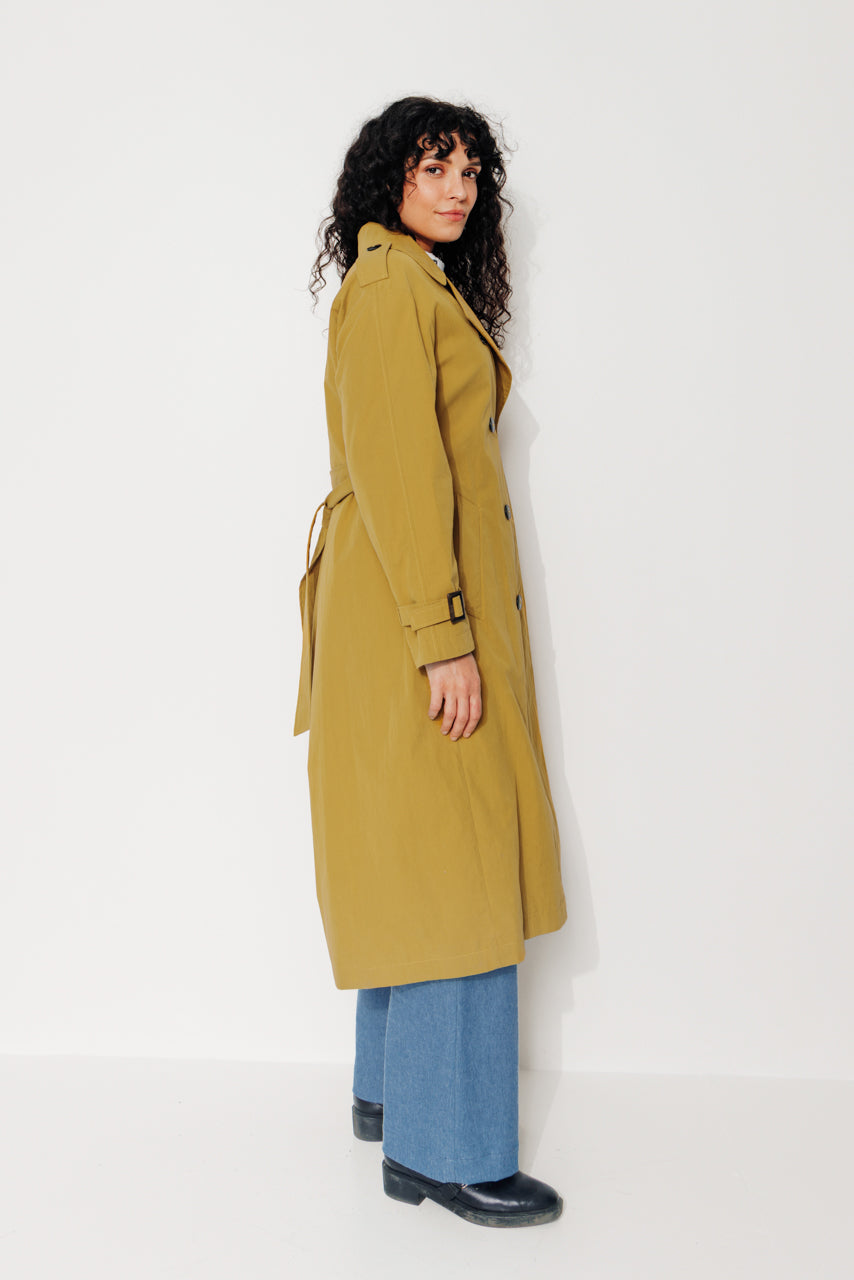 trench-coat-amandier-trench-long-ceintur-coton-d-perlant-moutarde image 5