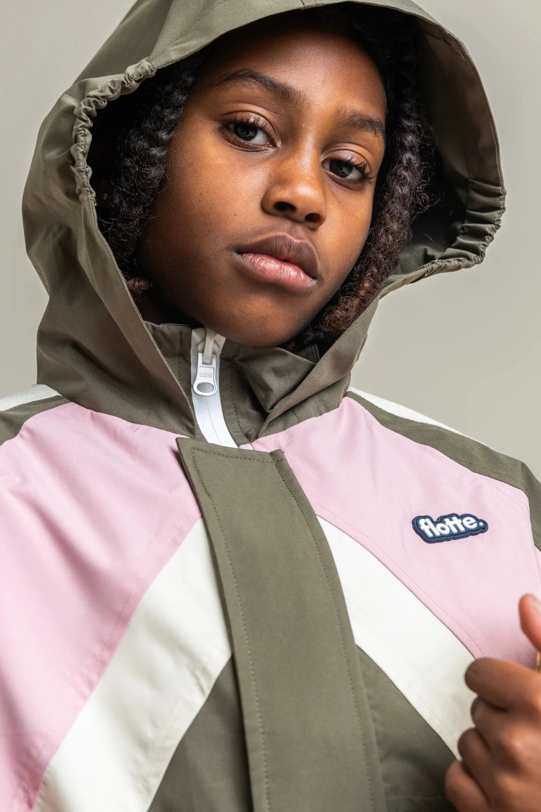 flotte-abbessito-veste-imperm-able-enfant-tricolore-capuche image 8
